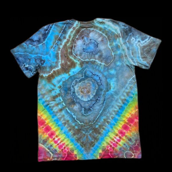 L geode with rainbow tie-dye t-shirt